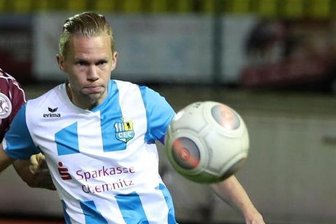 CFC-Kapitän Dennis Grote spielt künftig für Rot-Weiss Essen - Dennis Grote (r) wechselt zu Rot-Weiss Essen.