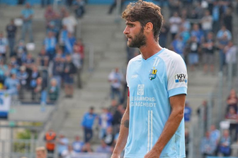 CFC-Kapitän Niklas Hoheneder beendet seine aktive Karriere - CFC-Kapitän Niklas Hoheneder beendet seine aktive Karriere.