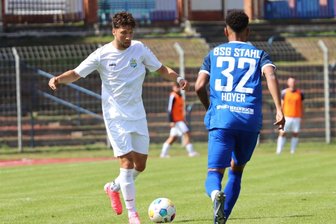 CFC-Testspiel: Keine Tore in Brandenburg - Tom Baumgart (l.) hatte für den CFC in der Anfangsphase eine Chance.
