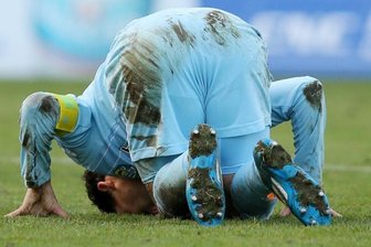 CFC-Torjäger Anton Fink verschießt Handelfmeter - Ärgerte sich über den verschossenen Strafstoß sicher am meisten: CFC-Kapitän Anton Fink