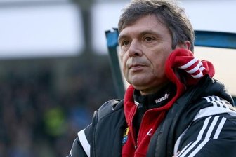 CFC-Trainer Heine: Wir betreiben keinen Aktionismus - Seine Miene spricht Bände: CFC-Trainer Karsten Heine muss mit seiner Mannschaft in der 3. Liga noch in diesem Jahr die Kurve kriegen.
