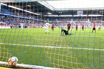 CFC unterliegt in Duisburg - Simon Brandstetter trifft zum 1:0 für Duisburg.