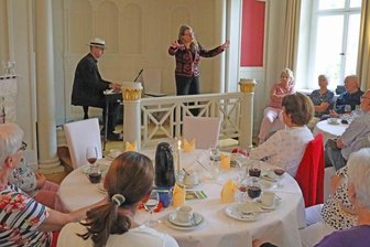 Chansons und Wissenswertes kommen an -
