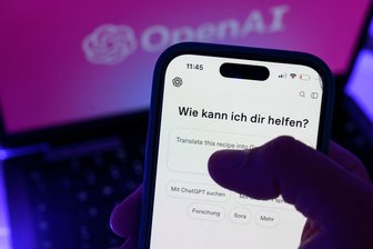 ChatGPT warnt Vertrauensperson bei Suizidgefahr - Mit "Trusted Contact" wird eine neue optionale Sicherheitsfunktion in ChatGPT eingeführt, die Personen ab 18 Jahren mit einer Vertrauensperson verbinden soll, wenn Gespräche auf eine ernste Selbstgefährdung hindeuten.