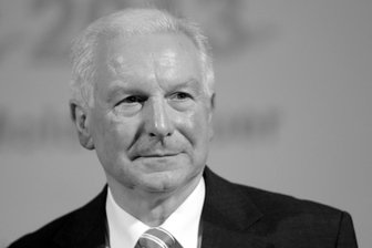 Chef des Nordostdeutschen Fußball-Verbandes und DFB-Vizepräsident Erwin Bugár ist tot -