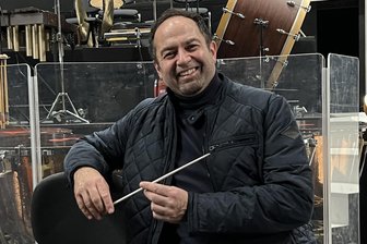 Chefdirigent Leo Siberski spielt am Samstagnachmittag in den Arcaden weihnachtliche Musik am Klavier - Leo Siberski wird am Samstagnachmittag die Besucher in den Zwickau-Arcaden erfreuen.