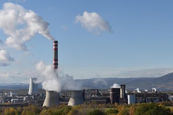 Chemiegeruch in Olbernhau: Sorgen erneut Abgase aus dem Böhmischen Becken für Gestank? - Das Chemiewerk Unipetrol bei Litvinov war in der Vergangenheit oft Ursache für Geruchsbelastungen im Raum Olbernhau/Seiffen.