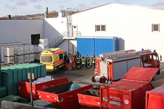 Chemieunfall bei SMK: Substanz läuft in Lungwitzbach - 