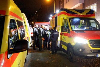 Chemikalien auf Chemnitzer Kaßberg gesprengt: Evakuierung aufgehoben - Auch Sprengstoffexperten vom LKA kamen zum Einsatz.