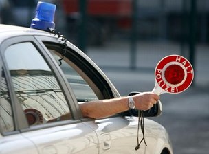 Chemnitz: 19-Jähriger in U-Haft wegen mehrfachen Raubes -