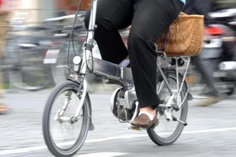 Chemnitz: 90-jähriger Radfahrer stirbt nach Sturz - Zeugen gesucht -