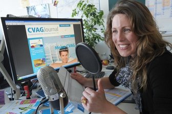 CVAG-Marktforscherin Constanze Henriette Kölbel hat die Haltestellenansagen in Deutsch und Englisch auf Band gesprochen.