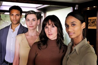 Steven Sowah, Christiane Paul, Ruth Bradley und Nanna Blondell (von links) sind derzeit bei Dreharbeiten in Norditalien, Rom und Leipzig unterwegs - nur nicht in Chemnitz, dem Handlungsort der Serie "Concordia".