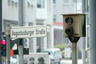 Chemnitz: "Blitzer" angezündet -