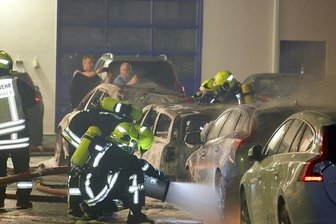 Chemnitz: Brand im Autohaus Liebhaber - halbe Million Euro Schaden -