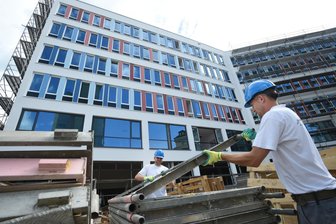 Chemnitz: Diebe auf Baustelle von Technischem Rathaus - Das Technische Rathaus wird früher fertig als geplant. Daran ändert auch der Einbruch nichts.