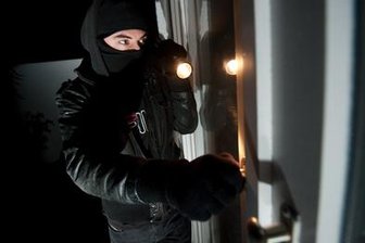 Chemnitz: Einbrecher erbeuten Schmuck, Computer und Angelausrüstung - 
