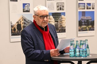 Chemnitz: Eine „Stadt der Moderne“ am Mittelmeer in einer Ausstellung der TU - Der Architekturhistoriker Wolfgang Hocquel hat zur Eröffnung in das Thema eingeführt.