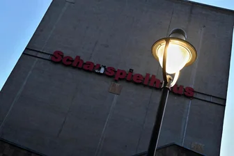Chemnitz: Emotionale Diskussion um Theaterstandort - Der Verein Viadukt und die Bürgerinitiative Stadtforum halten das alte Schauspielhaus im Park der Opfer des Faschismus für den besten Standort eines eigenständigen Sprechtheaters.