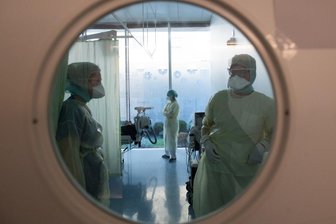 Chemnitz: Erste Krankenhäuser verhängen Besuchsstopp -