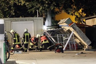 Chemnitz: Explosionsgefahr nach Unfall an Tankstelle -