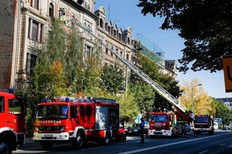 Chemnitz: Feuerwehreinsatz in Müllerstraße - Die Chemnitzer Feuerwehr war am Samstagmittag an der Müllerstraße im Einsatz.