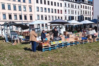 Chemnitz: Hat der neue Freiluft-Markt auf dem Sonnenberg eine Zulassung? - Offensichtlich bedarf der neue Markt keiner gewerberechtlichen Genehmigung.