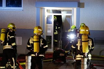 Chemnitz: Kerze löst Wohnungsbrand mit zwei Verletzten aus -