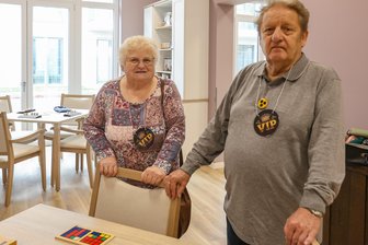 Chemnitz: Neuer Standort für Tagespflege in Rabenstein eröffnet - Monika und Wolfgang Lenk sind mit der Qualität der Einrichtung rundum zufrieden.