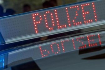 Chemnitz: Raubüberfall - 65-Jährige verletzt -