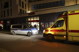 Chemnitz: Schwere Körperverletzung in der City - Der blutüberströmte Mann betrat einen Supermarkt an der Lohstraße.
