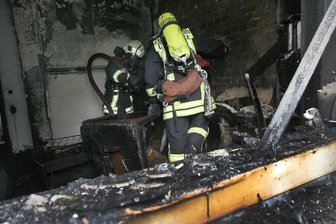 Chemnitz: Sechs Verletzte nach zwei Wohnungsbränden - Bei einem Wohnungsbrand in Chemnitz sind am Mittwoch drei Menschen verletzt worden.