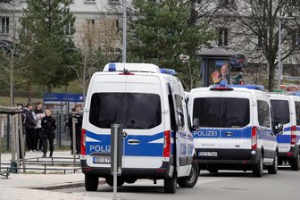 Chemnitz Sonnenberg: Fußballspiel unter jungen Migranten läuft aus dem Ruder - Kurz nach 15 Uhr am Dienstag sind in der Jakobstraße Jugendliche bei einem Fußballspiel in Streit geraten. Drei wurden verletzt.