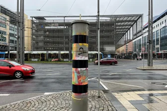 Chemnitz: Warum der Blitzer vor dem Tietz noch nicht auslöst - Der neue Blitzer auf der Bahnhofstraße ist noch nicht in Betrieb.