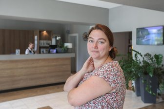 Chemnitz: Woran erkennt man ein Vier-Sterne-Hotel, Frau Dallhammer? - Anna Dallhammer ist seit September Direktorin im Chemnitzer Hotel Seaside Residenz. Im Mai hat sie mit ihrem Team die 4-Sterne-Bewertung verteidigt.
