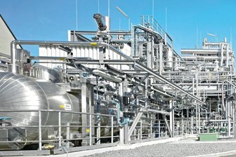 Chemnitzer Chemieanlagenbau will Allianz für grünen Kraftstoff - Der Chemieanlagenbau Chemnitz hat das bundesweit erste saubere Benzin entwickelt. Produziert wird es in Freiberg (Mittelsachsen). 