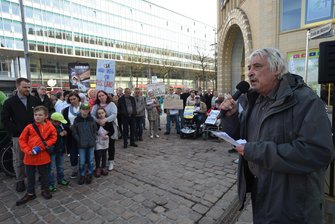 Chemnitzer demonstrieren für Frieden in Syrien -