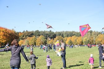 Chemnitzer Drachenfest zieht Besucher an - 