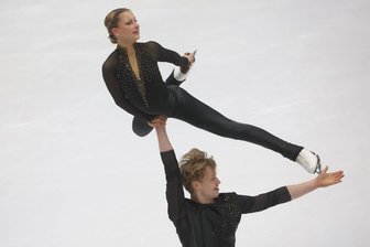 Chemnitzer Eiskunstlauf-Paar Roscher/Schuster steht vor internationalem Comeback - Letizia Roscher und Luis Schuster schöpfen wieder Mut, nachdem der gebürtige Sebnitzer wegen Knieproblemen pausieren musste.