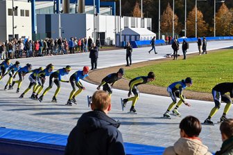 Chemnitzer Eisschnellläufer planen die Premiere für den Eislauf-Marathon - Auf Sonnenschein wie zur Eröffnung der sanierten 400-Meter-Bahn hoffen die Chemnitzer Eisschnellläufer am 1. Februar. Dann soll im Jutta-Müller-Eissportzentrum erstmals ein Eislauf-Marathon über die Bühne gehen.