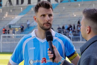 Chemnitzer FC bangt um Einsatz von Torjäger Bozic - CFC-Torjäger Dejan Bozic gibt nach der Partie gegen Meuselwitz ein Interview. Ob er in Altglienicke spielen kann, steht noch nicht fest.