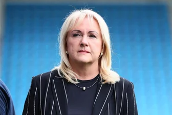 Chemnitzer FC erteilt ehemaliger Vereinschefin Romy Polster Hausverbot - Romy Polster, Unternehmerin und ehemalige Vorstandsvorsitzende des Chemnitzer FC, hat ab sofort Hausverbot im Stadion bei Veranstaltungen des Vereins.