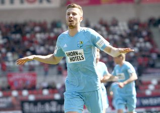Chemnitzer FC gewinnt souverän gegen FC Rot-Weiß Erfurt - Torjubel nach dem Treffer zum 0:3 durch Marcus Mlynikowski (CFC) in der 25. Minute.