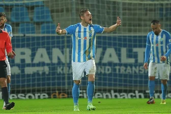 Chemnitzer FC kassiert Heimniederlage gegen Luckenwalde - Dem Chemnitzer FC, hier Robert Zickert, ist die Wiedergutmachung der Pokalpleite bei Bischofswerda am Freitagabend gegen Luckenwalde missglückt.