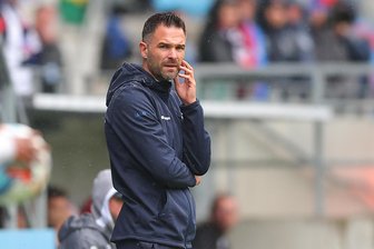 Chemnitzer FC lässt Punkte im Heimspiel liegen: „Ich bin stinksauer und bedient“ - CFC-Trainer Benjamin Duda am Samstag beim Heimspiel gegen Eilenburg.