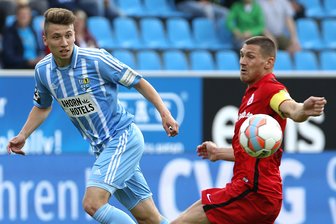 Chemnitzer FC schlägt FC Hansa Rostock 2:0 - Tom Baumgart (links) und Michael Gardawski.
