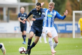 Chemnitzer FC siegt in Berlin - Rafael Garcia (16, Chemnitz) und Sinan Kurth (18, HerthaII)