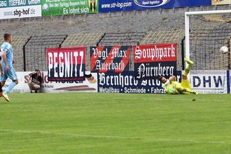 Chemnitzer FC trennt sich 1:1 von Nürnberg - Daniel Frahn erzielt den Ausgleich für den CFC.