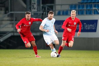 Chemnitzer FC und SV Babelsberg teilen sich die Punkte - Emir Can Gencel, Tobias Müller und Janne Sietan (von links)