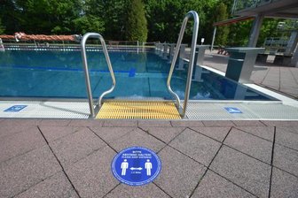 Chemnitzer Freibäder haben länger geöffnet - Das Gablenzer Freibad hat ab Samstag bis 20 Uhr geöffnet.